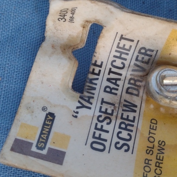 Stanley Yankee Offset Ratchet Screwdriver - Silver - Picture 3 of 3